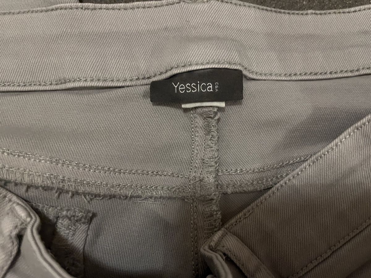 C&A Jeans: Jeans straight grau destroyed 38 neu – Neu (gemäss Beschreibung) aus Birrwil von vanyboo 2