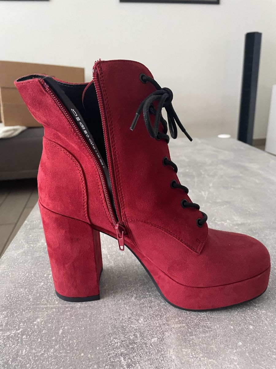 Damenschuhe: Chaussures à talon  – Neu (gemäss Beschreibung) aus Granges VS von Lolo_michellod 1