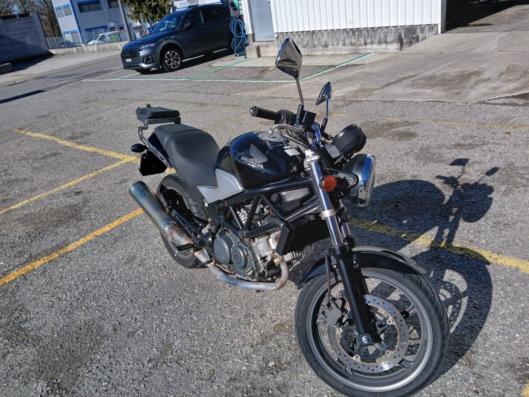 Honda Strada: Honda VTR250 – Usato da Lausanne venduto da OPLausanne