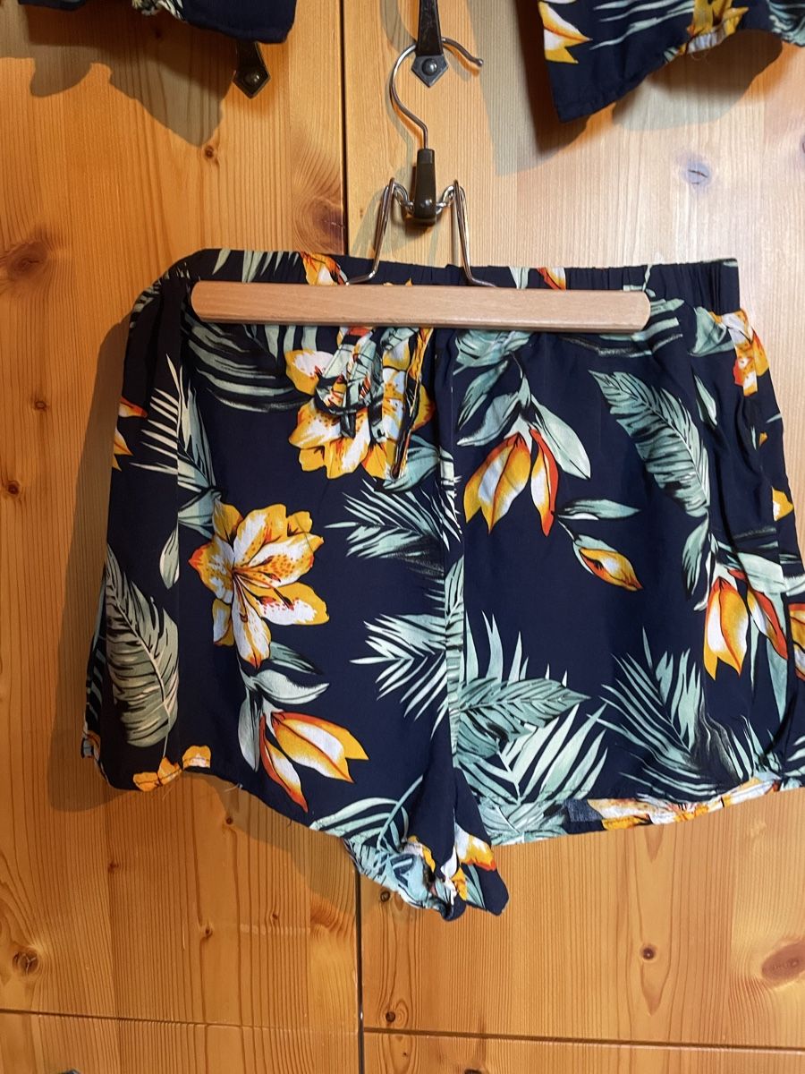 Shein Lots de vêtements: ensemble d’été  – D'occasion à Martigny-Croix par lem7 2