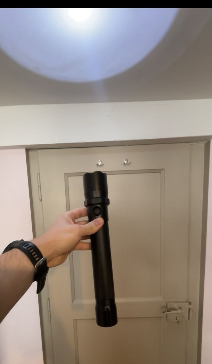 Lampen: Lampe torche heavy-duty 🔦 – Gebraucht aus Fribourg von Barlocher 5
