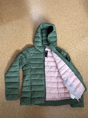 Coole Mädchen-Steppjacke Marke Bomboogie grün mit Kapuze 158