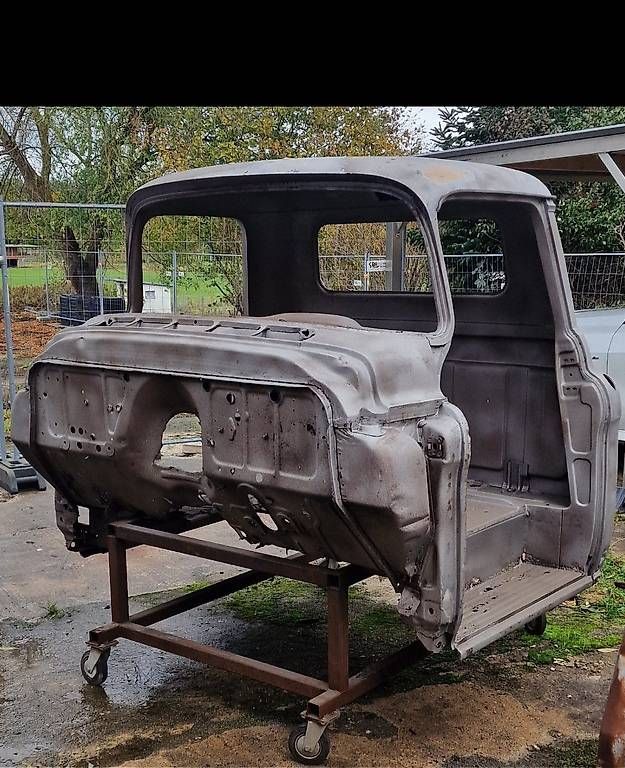 Tutti pezzi di ricambio auto: Apache 57/58/59 Paket Achtung  – Usato da Krauchthal venduto da rhu_g7mq