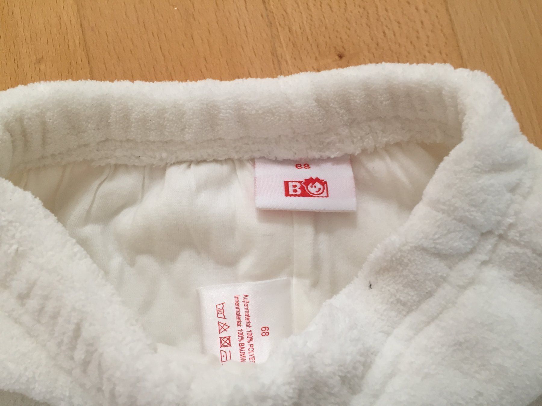 Pantaloni: Flauschige Hose – Usato da Muttenz venduto da Juvenile33 1