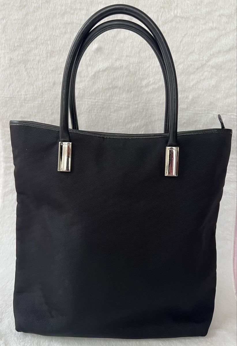 Gucci Taschen: Gucci Shopper Tasche Nylon schwarz Lederelemente – Gebraucht aus Zürich von ClosetKTT