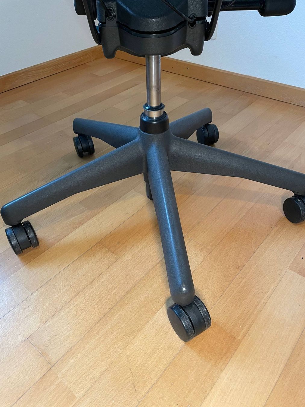 Herman Miller Sedie: Herman Aeron Classic - Size B - Fully loaded – Usato da Zuchwil venduto da Xfiliep 3
