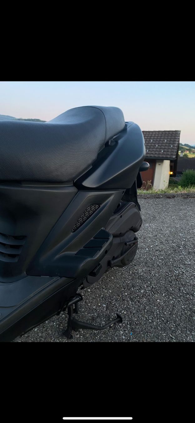 Scooters: Expertisés, parfait état, scooter 125 – Gebraucht aus Arconciel von Swiss-Starlights 5