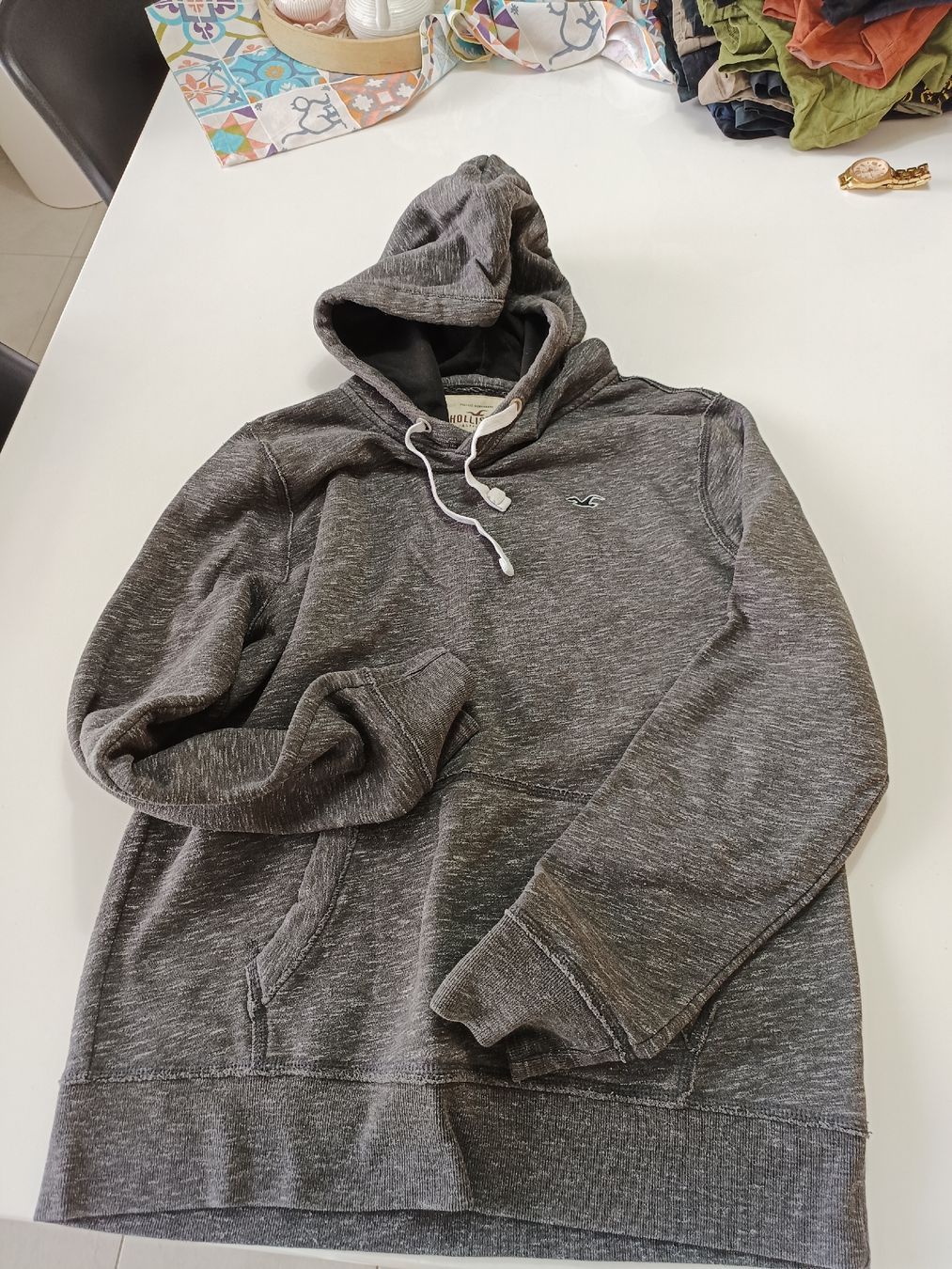 Hollister Pulls & Sweat-shirts: sweat hollister – D'occasion à Froideville par JF46