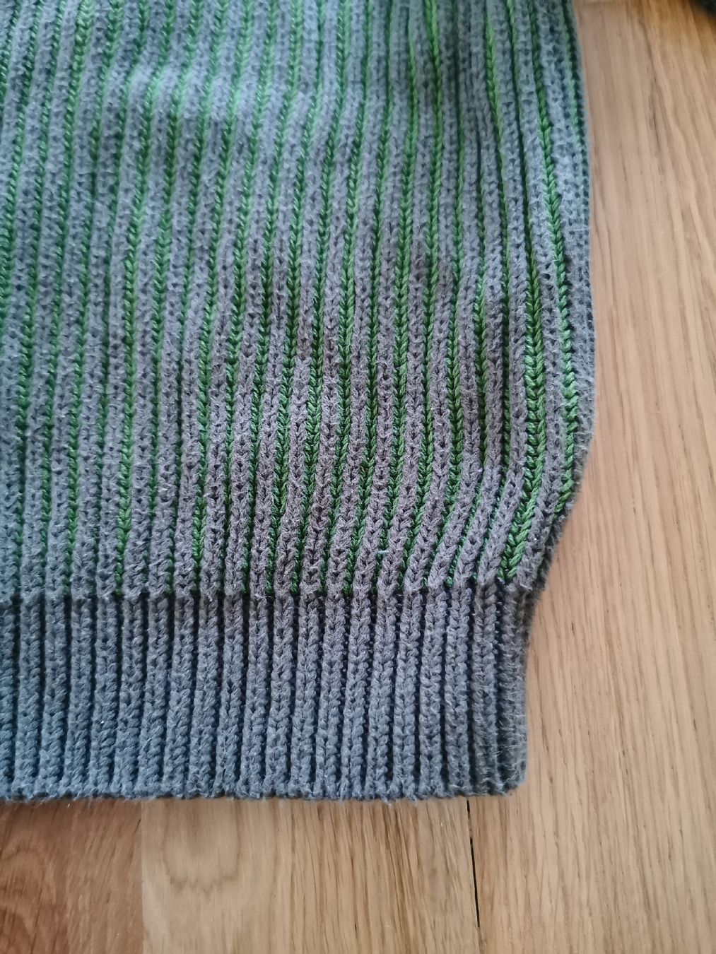 Manor Maglioni & Felpe: Strickpullover in Grau-Grün, Gr. 122/128 100% Bio- Baumwolle – Usato da Seuzach venduto da Tureda 5