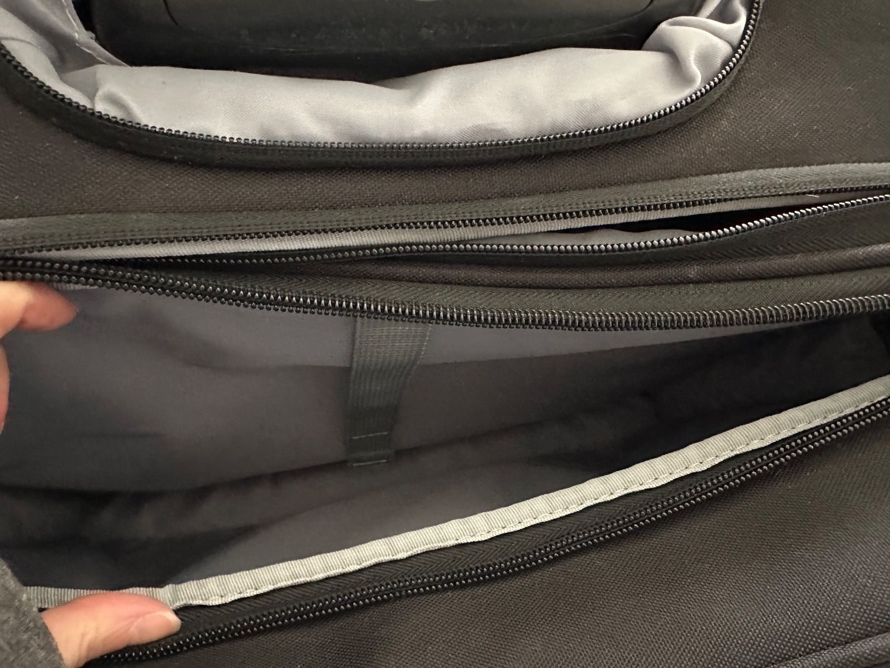 Sonstiges zu Aviatik: HP Laptop Gepäck – Gebraucht aus Zürich von katya_noia 4