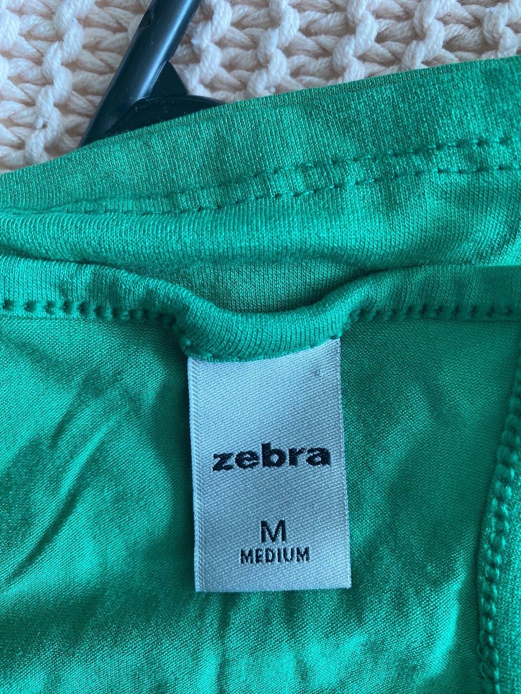 Zebra Top: Crop top vert – Usato da Montreux venduto da Izapechee 1