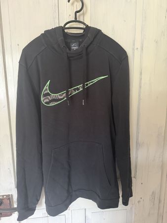 Schwarzer Nike Hoddie