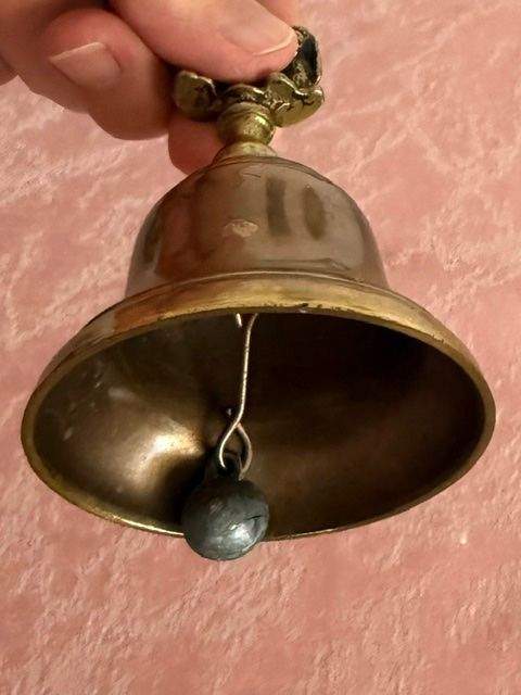 Campanacci mucche: Tisch-Glocke mit Bleipendel aus Messing – Usato da Lostorf venduto da Nick1258 3
