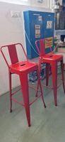 2 rote Barhocker aus Metall 