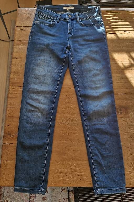 Bugatti Jeans: bugatti Jeans Grösse 34 oder 127/30 – Nuovo (secondo la descrizione) da Schaffhausen venduto da Jakarila