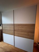 Schwebetürenschrank