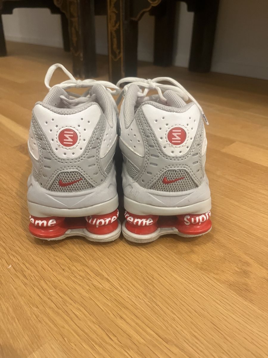 Supreme Scarpe da uomo: Nike Air Supreme Shox Sneakers – Usato da Winterthur venduto da 3mi_2kpf