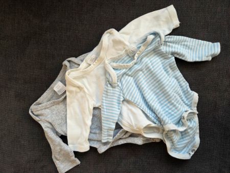 3 Langarm Bodys Set Grösse 50/56, Newborn, blau Kleiderpaket