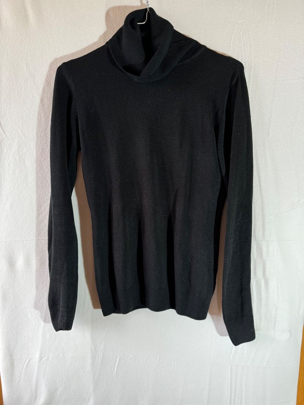 Maglioni & Felpe: Weicher Rollkragenpullover Gr. L – Usato da Grosswangen venduto da SALE_SALE_SALE