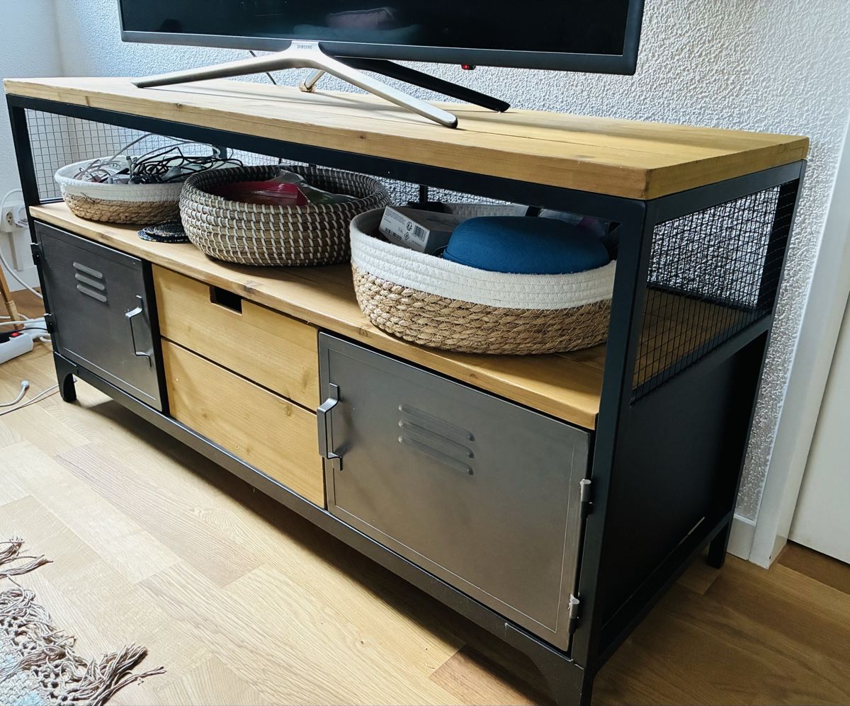 Maisons du monde Meubles TV: TV Stand  – D'occasion à Baar par nye_r6hg 1