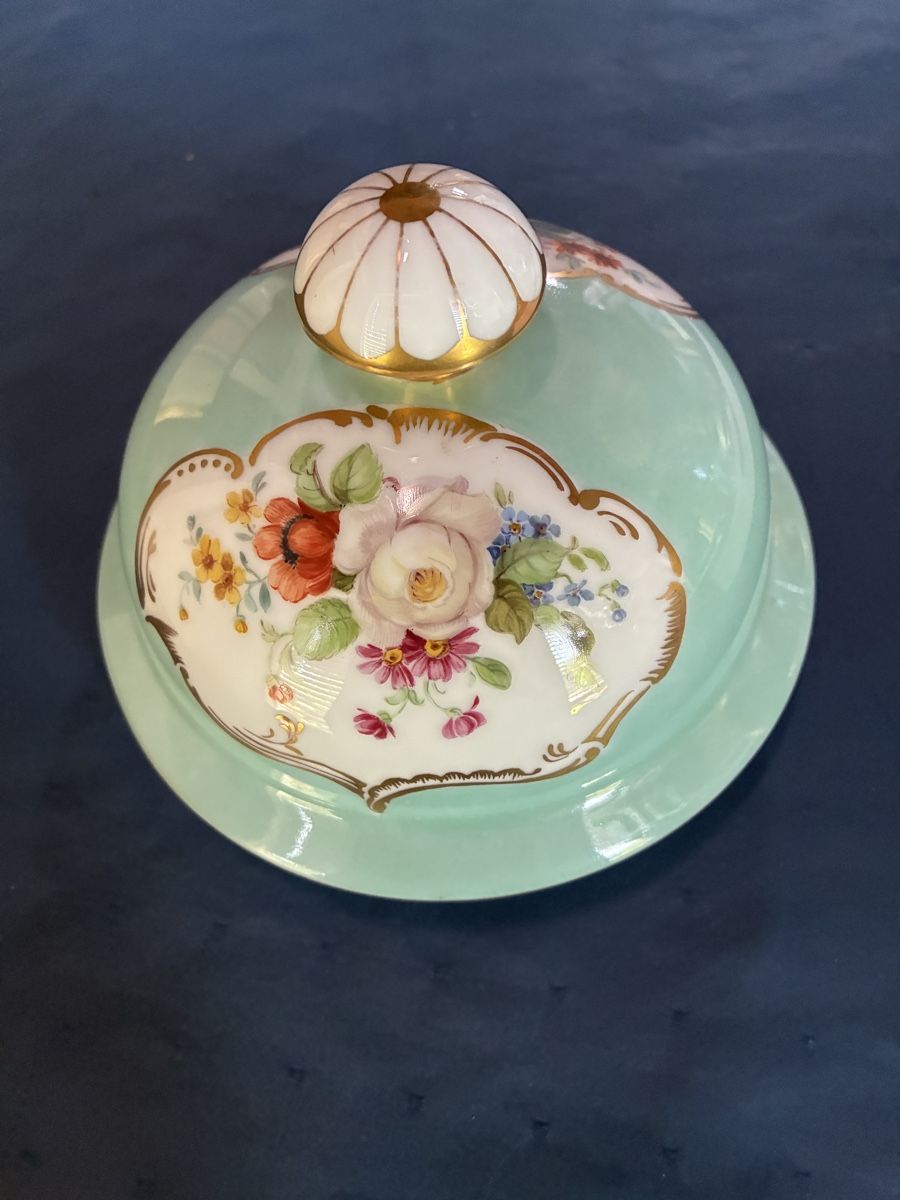 Thomas Vase & Récipients: Antike Deckelvase mit Blumenmalerei  – D'occasion à Dornach par Rosengarten 1