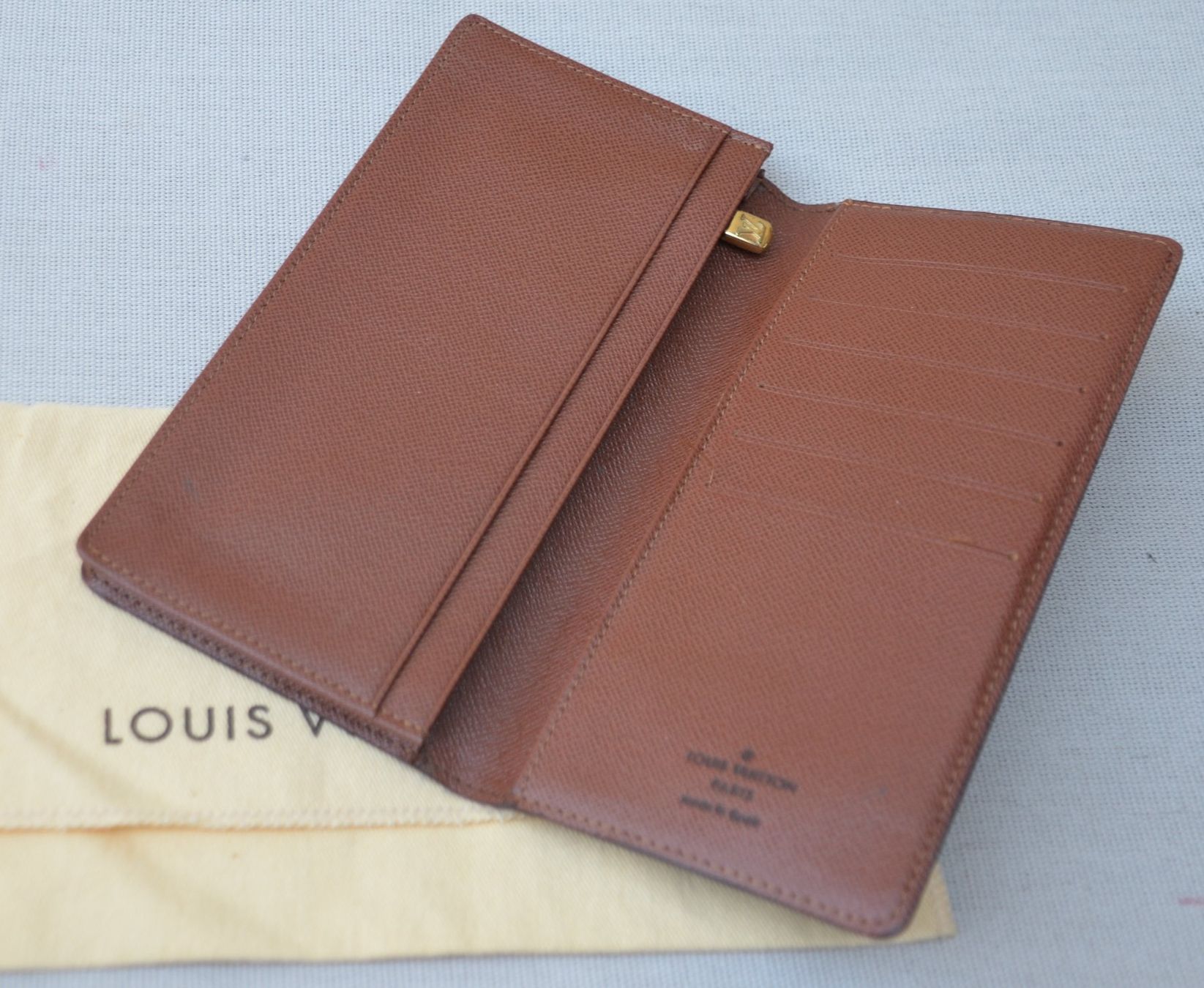 Louis Vuitton Portafogli: Louis Vuitton Brazza Wallet Portefeuille – Usato da Collonges venduto da Auganien 4