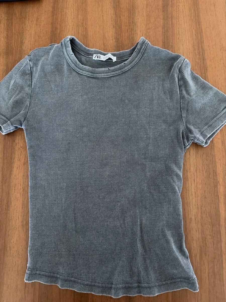 Zara Tops: Graues Top von Zara – Neu (gemäss Beschreibung) aus Dietikon von me9_mh2j