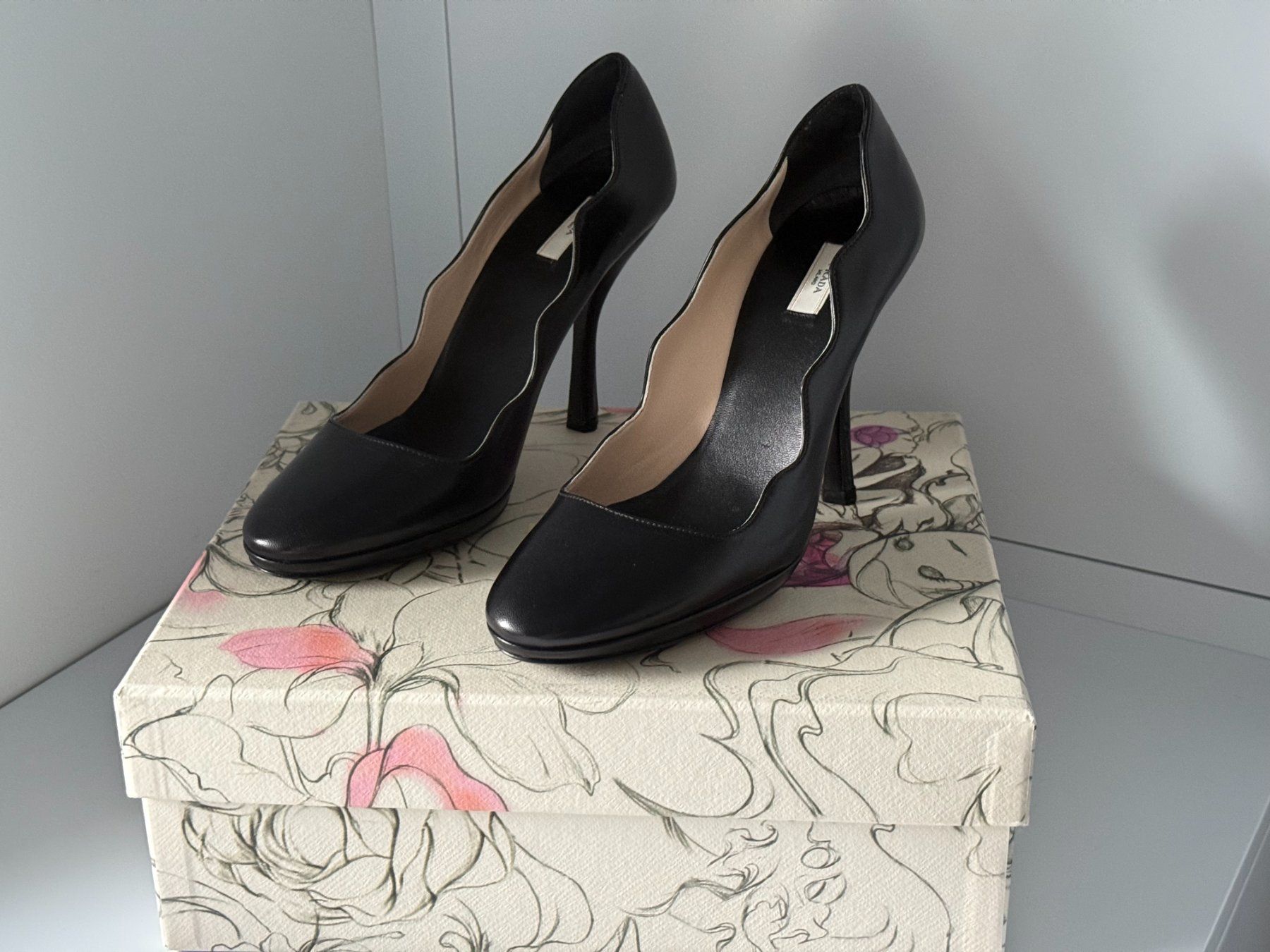 Prada Scarpe da donna: Prada Catwalk High Heels mit Originalbox – Nuovo (secondo la descrizione) da Horgen venduto da tsp_qr5b