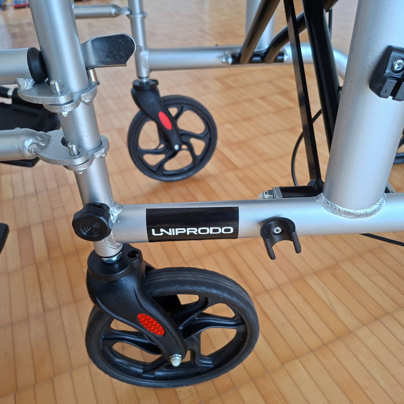 Aides à la marche: Uniprodo 2-in-1 Rollator – D'occasion à Fribourg par Peefric 5