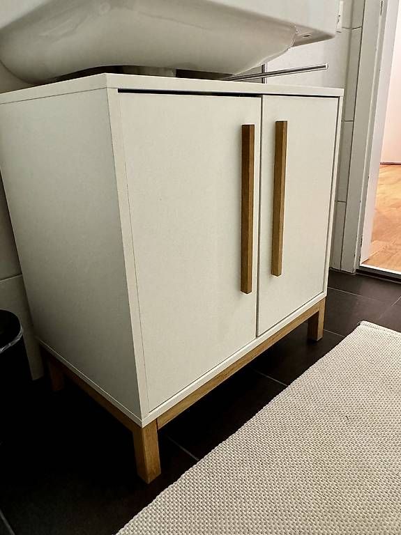 Mobili per bagno: Badezimmerunterschrank – Usato da Bern venduto da Linulia