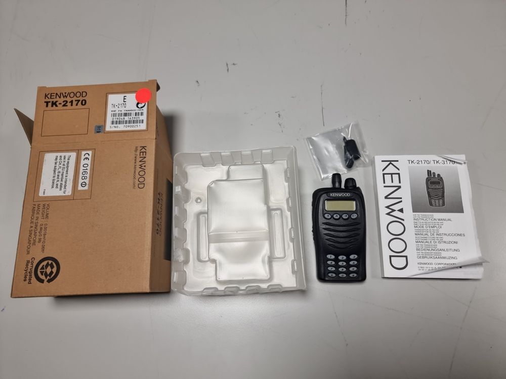 Kenwood TK2170 VHF FM TRX Neugerät mit OVP (Gerät 2) Kaufen auf Ricardo