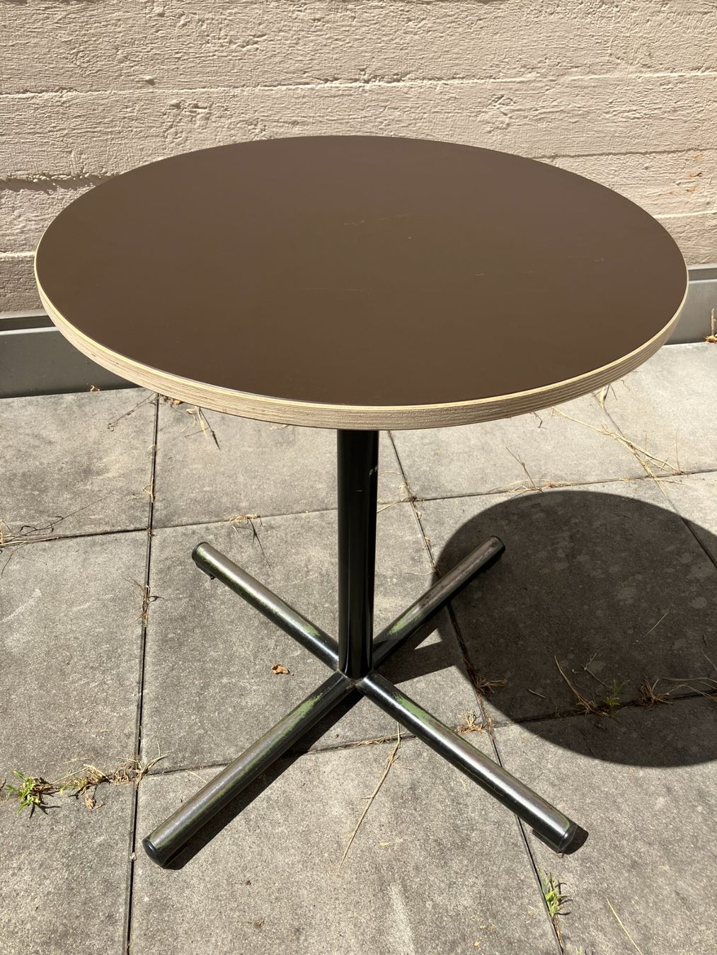 Tische: Bistrotisch rund, gebraucht – Gebraucht aus Basel von loukash
