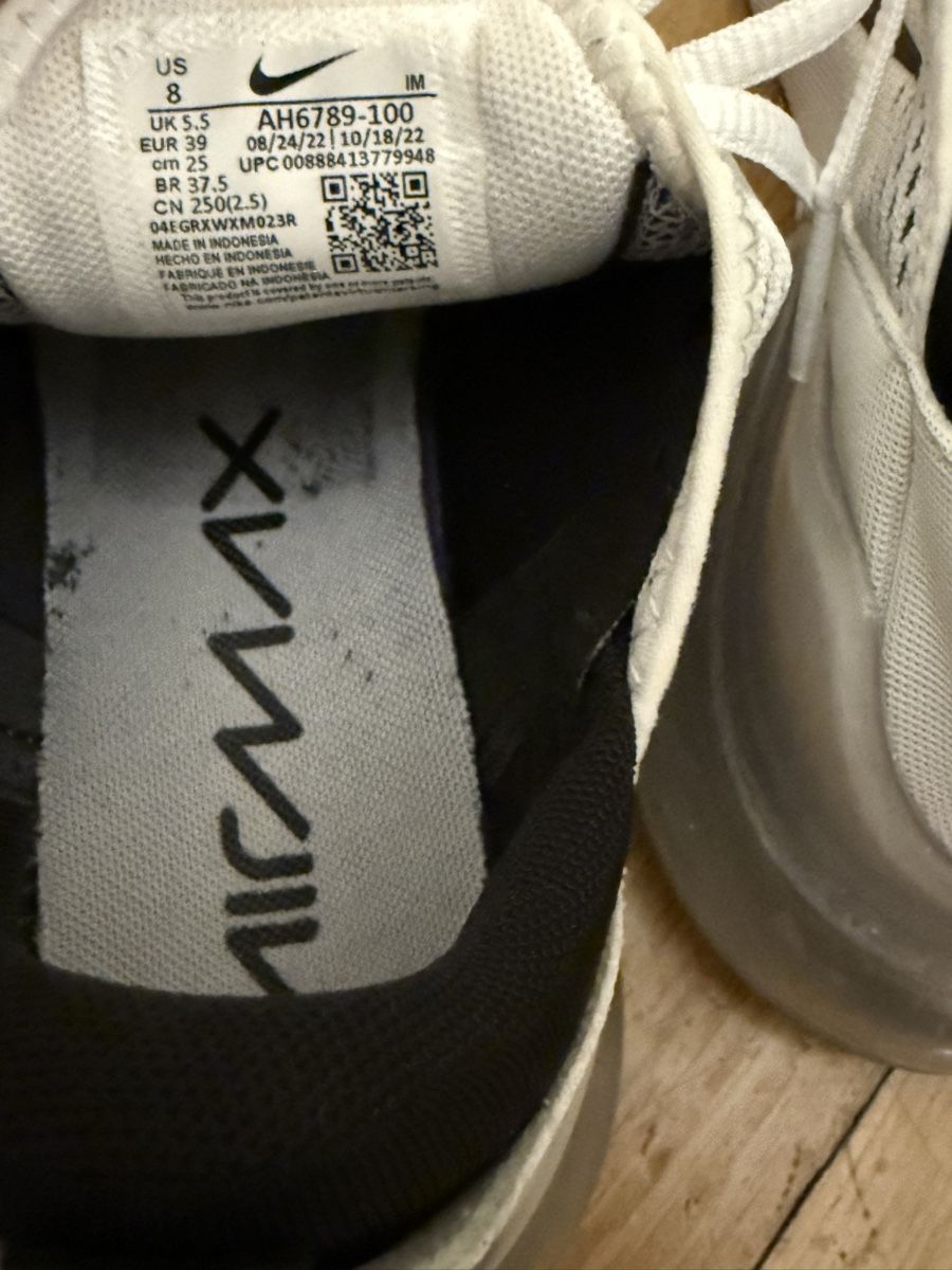 Nike Chaussures hommes: Nike Air Max 270, Gr. 39, Weiss Sneaker – D'occasion à Basel par zukk_ 6