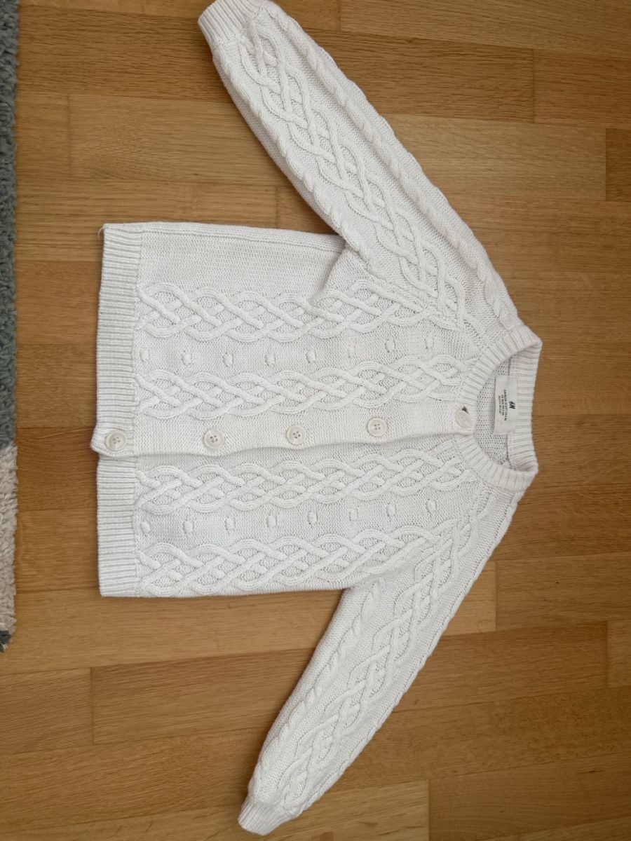 H&M Jacken & Mäntel: Jäckli Mädchen 98/104 Weiss – Gebraucht aus Emmen von meh_xd8c