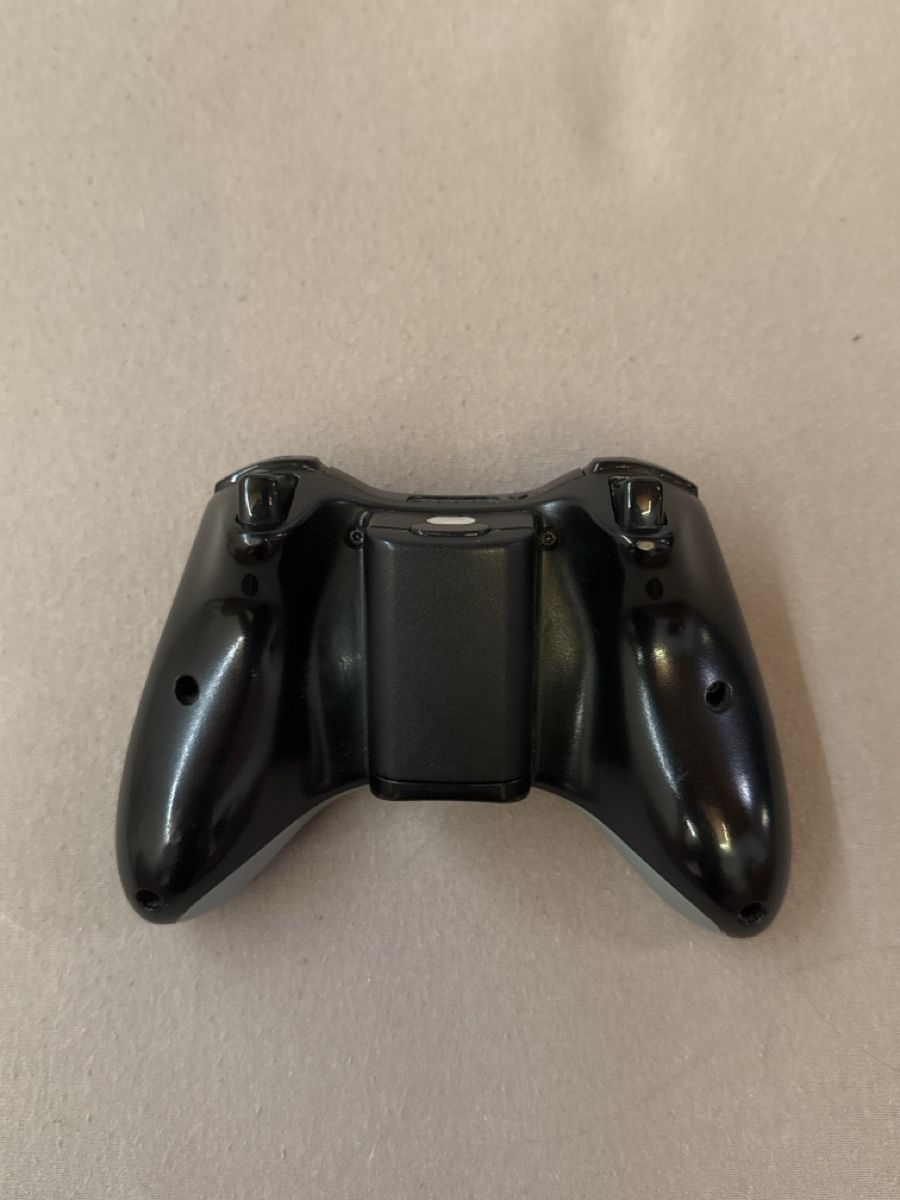 Manettes: XBOX 360 manette  – D'occasion à Reconvilier par cat_7vnz 1