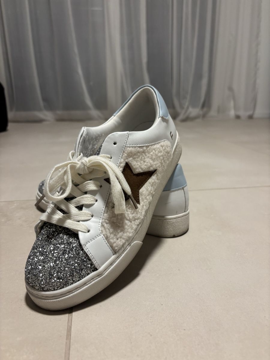 Damenschuhe: Sneaker – Gebraucht aus Winkel von FM99