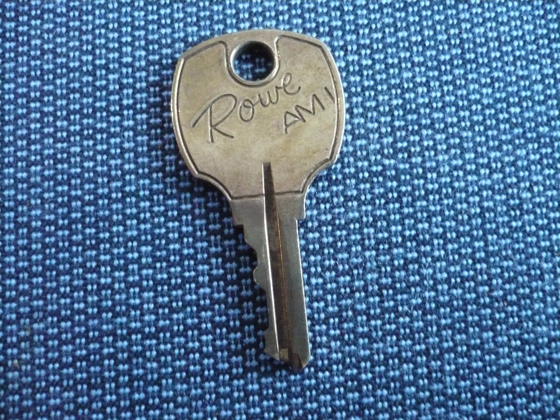 Chiavi: Rowe Ami Service Schlüssel C092A – Usato da Winterthur venduto da kormorans 1