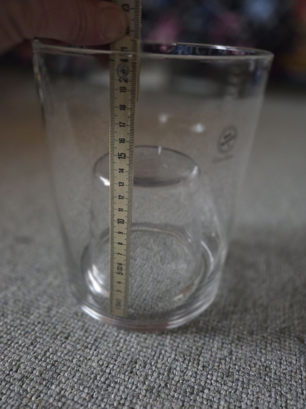 Glasi Hergiswil Vasi & Recipienti: Vase. Glasi Hergiswil. Mit Einsatz. – Nuovo e nell'imballaggio originale da Reinach AG venduto da FranziskaMendes 1