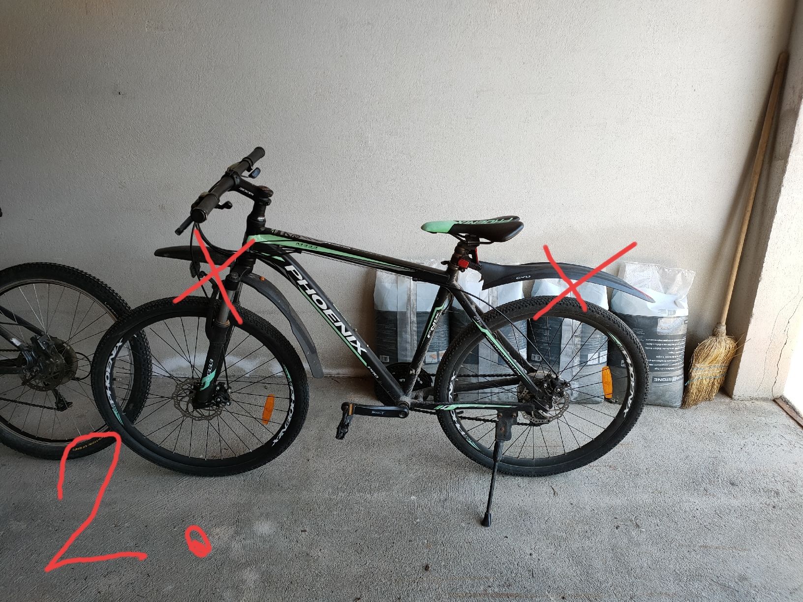 Biciclette: 2 gebrauchte Mountainbikes – Usato da Les Moulins venduto da alicia017 1