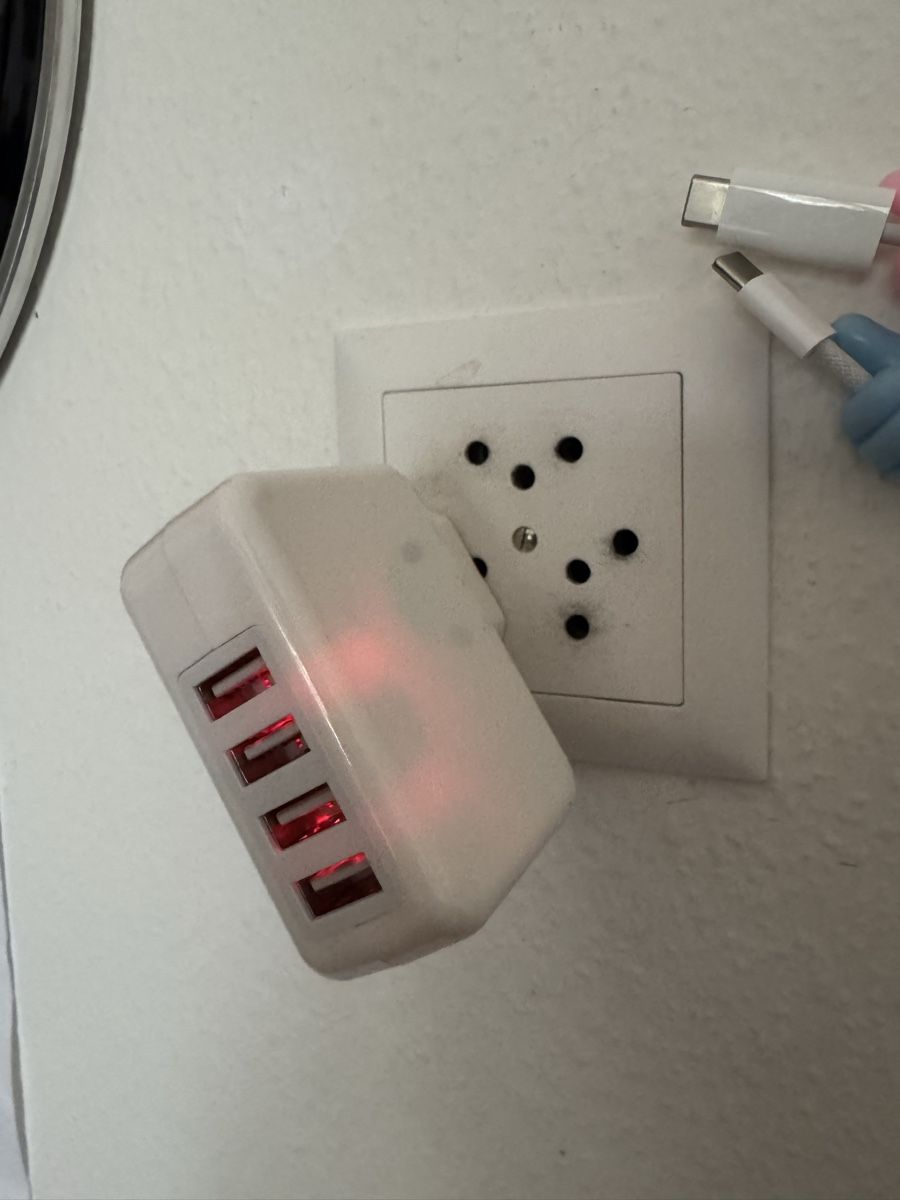 Caricabatterie: Chargeur USB multiple, idéal voyage - Rapide & Pratique! – Usato da PRILLY venduto da hurricane2000 1