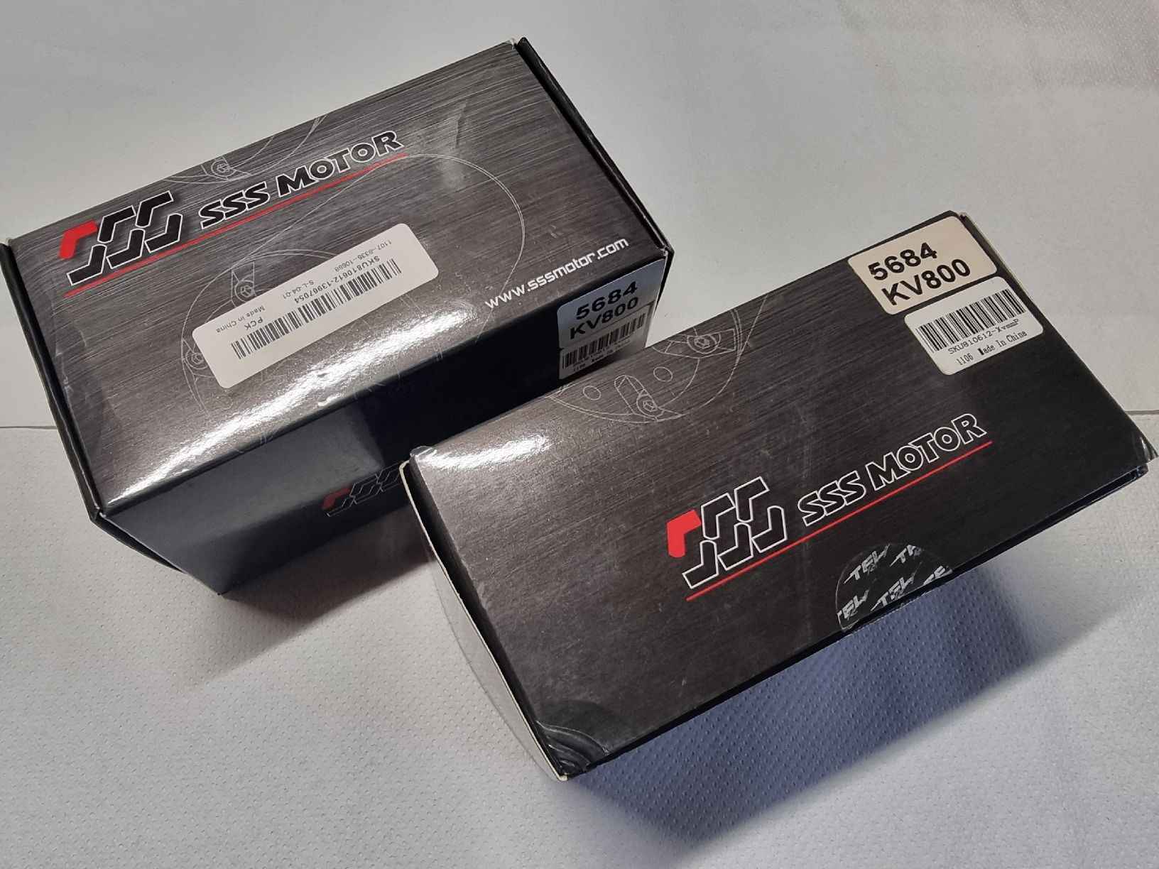 Modellismo RC: 2 Stk Brushless Motoren – Nuovo e nell'imballaggio originale da Hinterkappelen venduto da SwissSniper