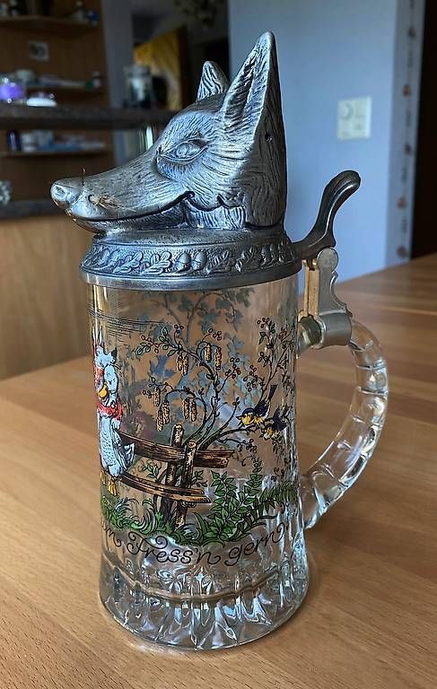 Bicchieri: Antiker Bierkrug mit Zinn Deckel – Nuovo (secondo la descrizione) da Hinwil venduto da Gresserkurt