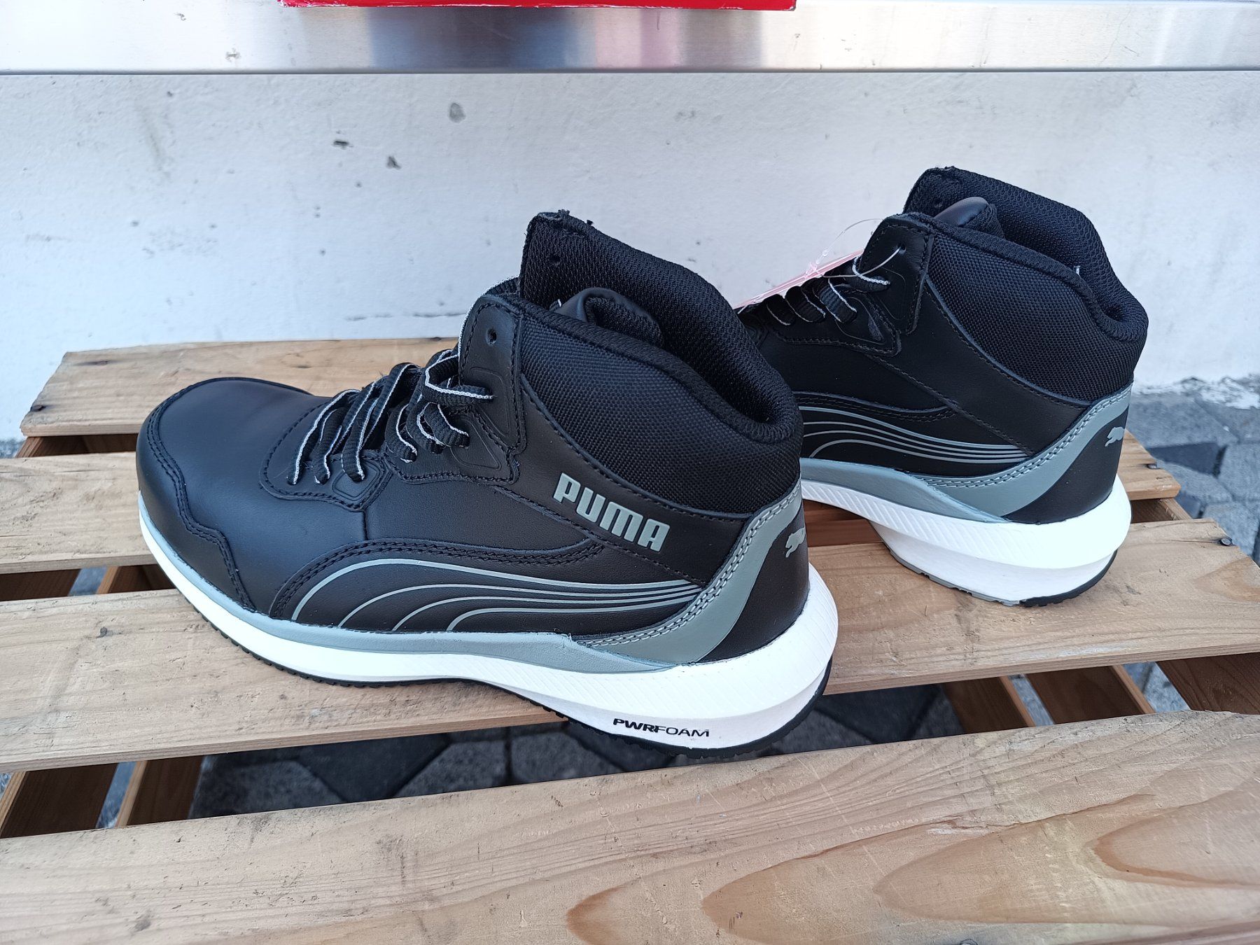 Puma Scarpe da uomo: Puma Sicherheitsschuhe S3S 40 – Nuovo e nell'imballaggio originale da Oberegg venduto da A-Z.Handel.Loehrer 2