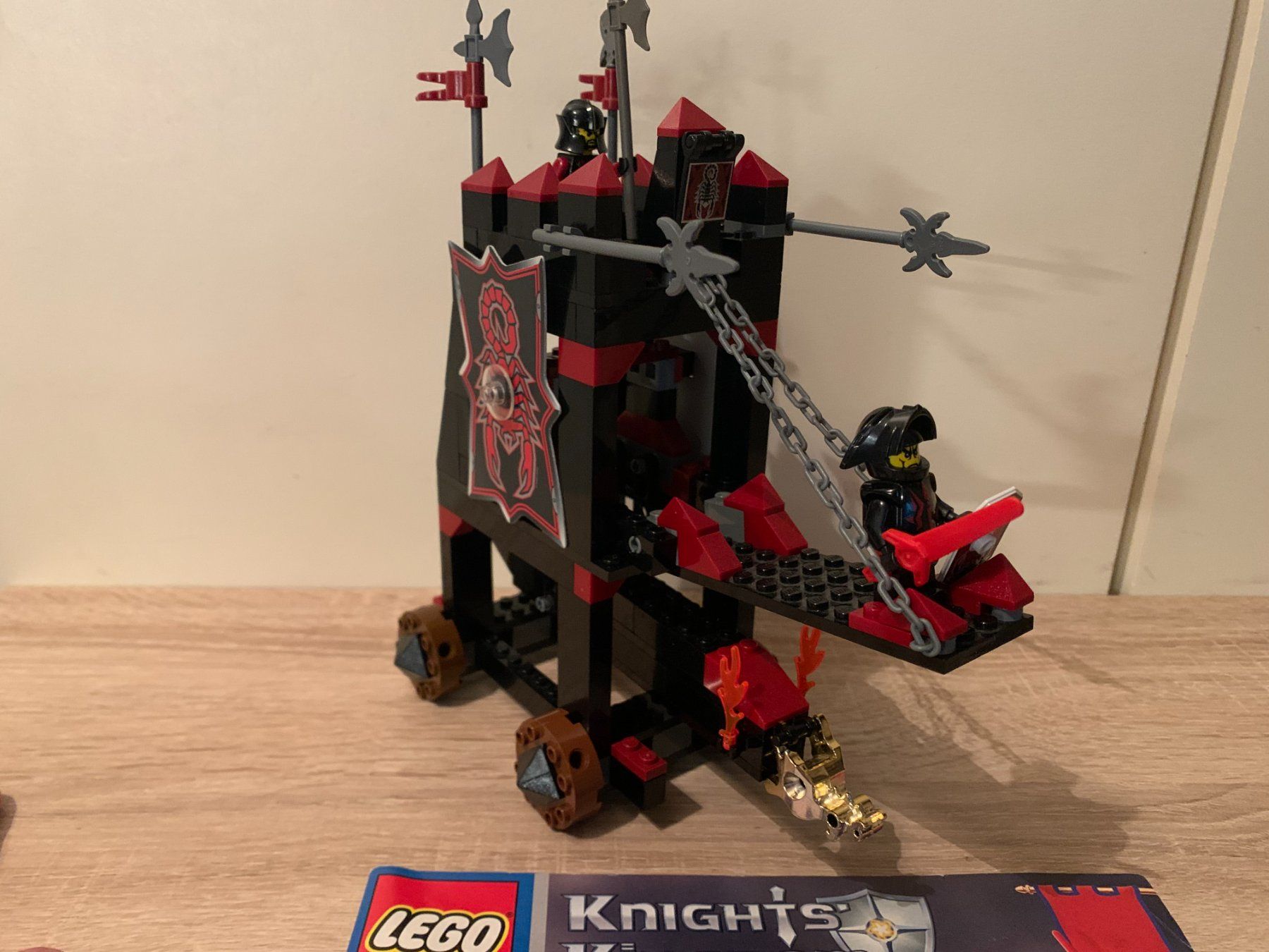 Lego Kit di costruzioni: LEGO Ritter 8800 Vladek's Siege Engine – Usato da Basel venduto da Don-Angel 3