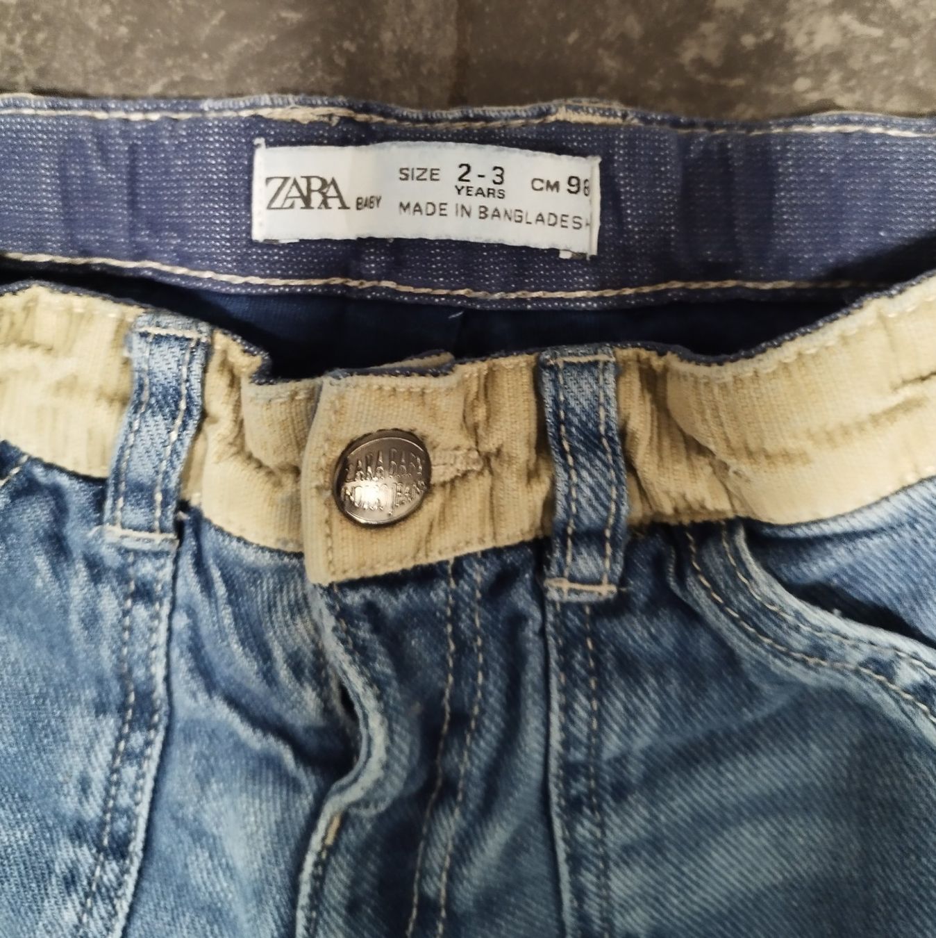 Lotti & Set di vestiti: vêtements garçon (2 pulls et jean) taille 92 cm – Usato da Oberburg venduto da Ines2019 6