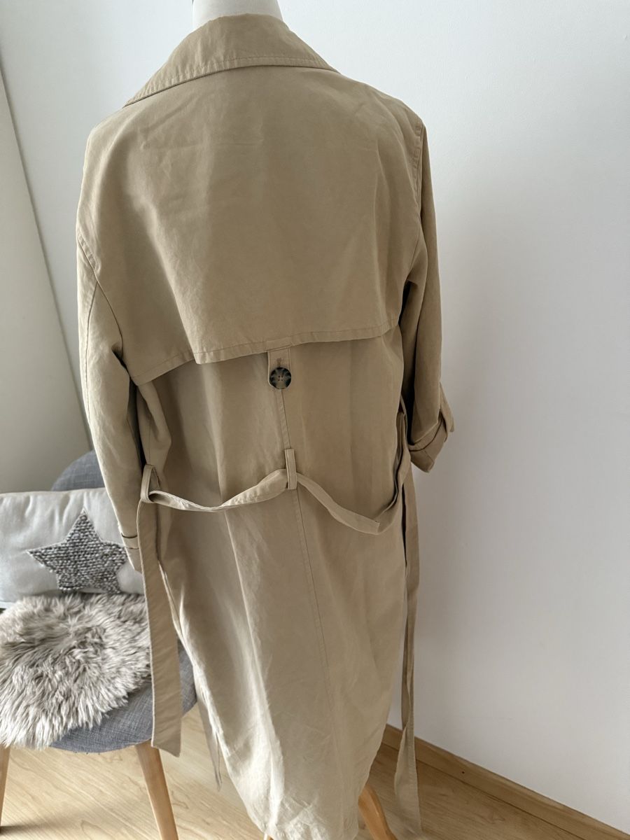Cappotti: Trenchcoat – Usato da visp venduto da Kmemo1 1
