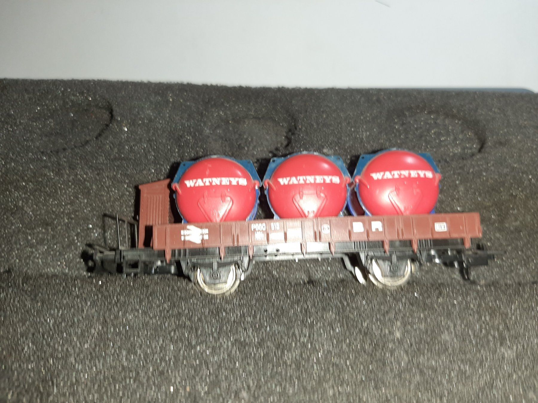 Lima Modellini di ferrovie: LIMA WATNEYS – Usato da Avully venduto da RIVALIS 1