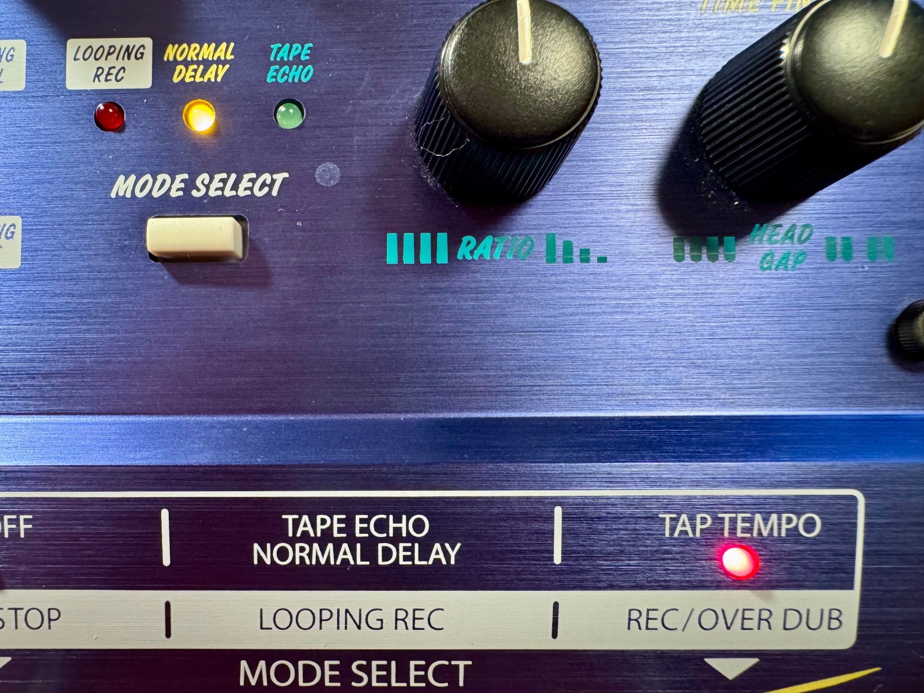 Instruments de musique: Akai Headrush E2.   Effektgerät für E-Gitarre – D'occasion à Nidau par cocodo 4