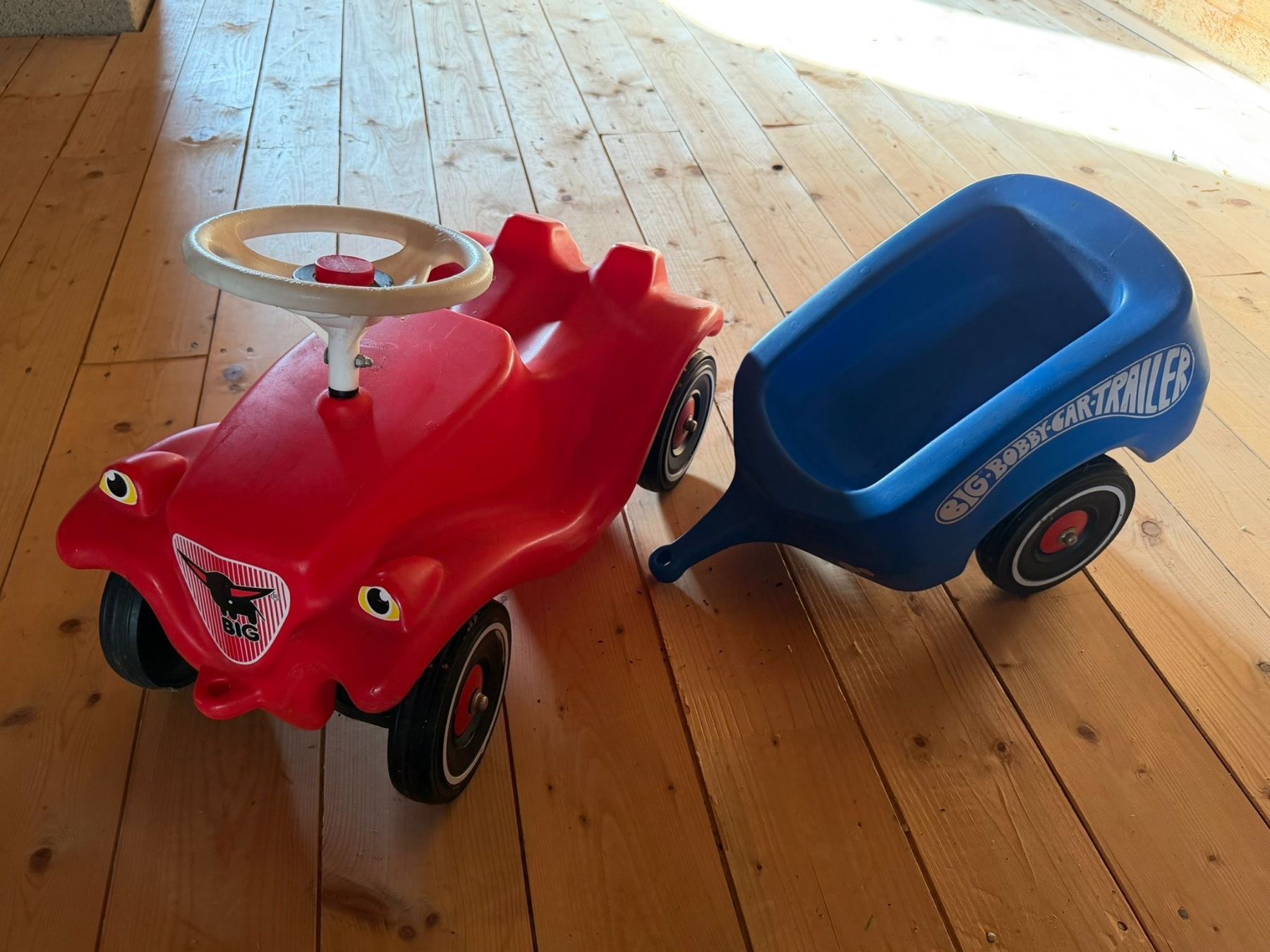 Veicoli per bambini: Bobby Car mit Anhänger – Usato da Kestenholz venduto da cvx_889vv