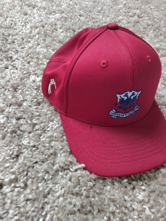 Copricapi, berretti & cappellini: Rote Golf Pointe Cap, Lausann, Top Zustand! – Usato da Mumpf venduto da Roxy_Piercing 1